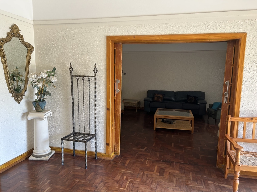 4 Bedroom Property for Sale in Viljoenskroon Free State